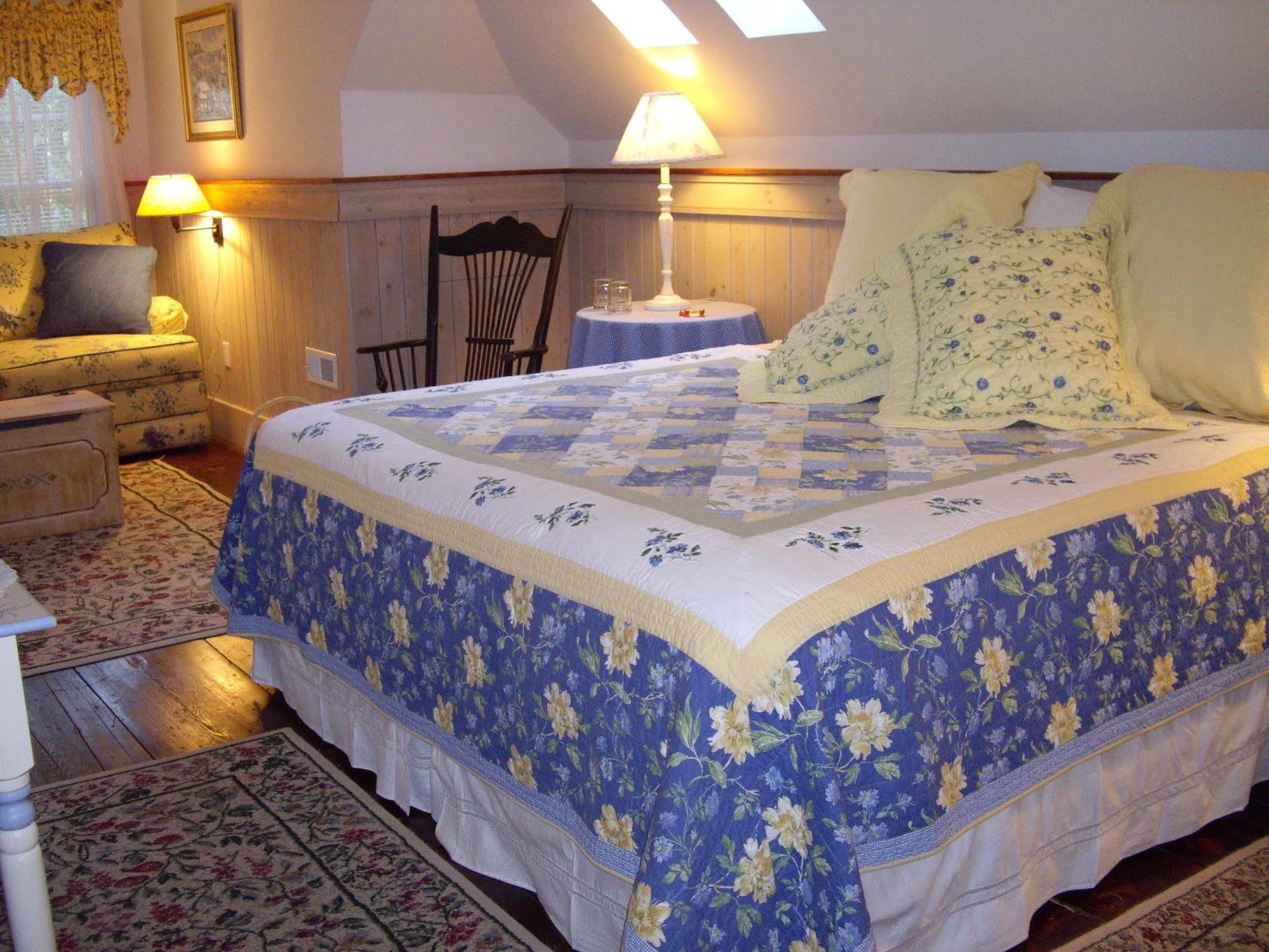 Isaiah Jones Homestead Bed And Breakfast Сандуіч Екстер'єр фото
